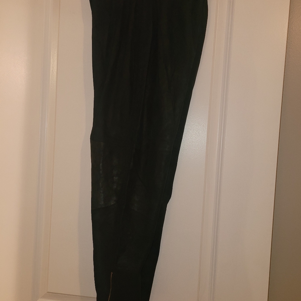 Pants - Picture 5 of 6
